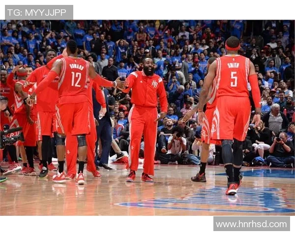 火箭队与勇士队精彩对决CCTV5直播全程回顾与分析